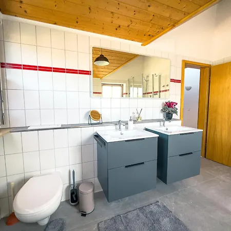 Moderne Luxus-oase In Mit Garten, 2 Balkone, Naehe Bodensee & Rheinfall Apartment