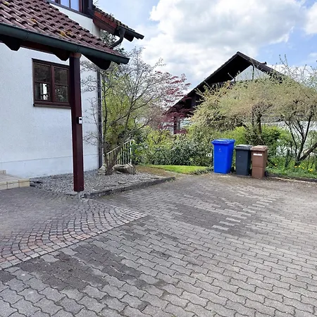 Apartment Moderne Luxus-oase In Mit Garten, 2 Balkone, Naehe Bodensee & Rheinfall